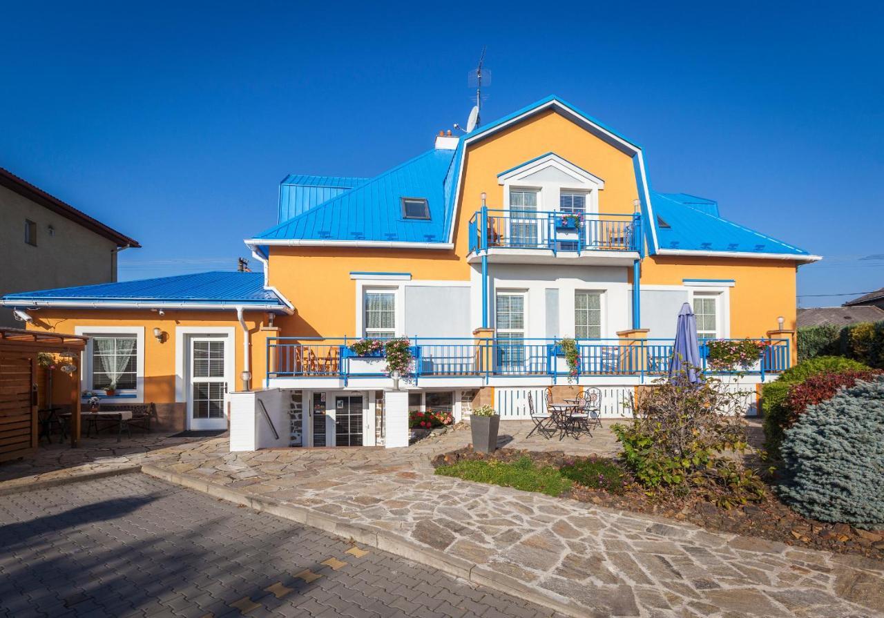 Penzion Sirius Vyskov Bagian luar foto